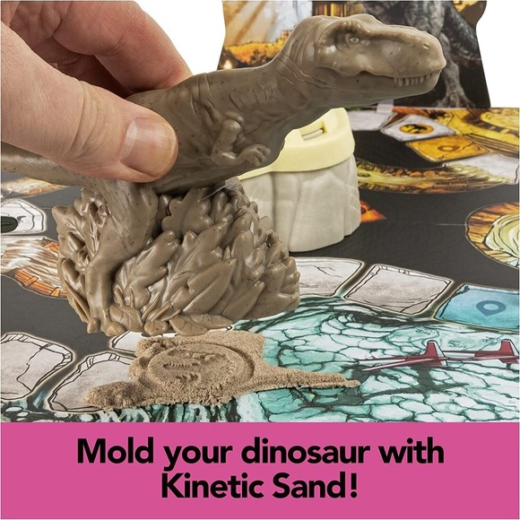 Jurassic World Dominion Stomp N’ Smash Board Family Game Ages 5+ - Picture 7 of 9